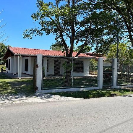 Amplia Casa En Paquera Lägenhet Exteriör bild